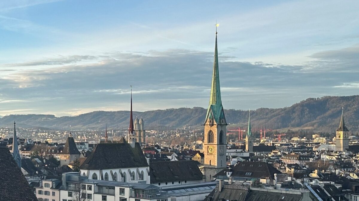 Foto aus der Luft von der Predigerkirche.